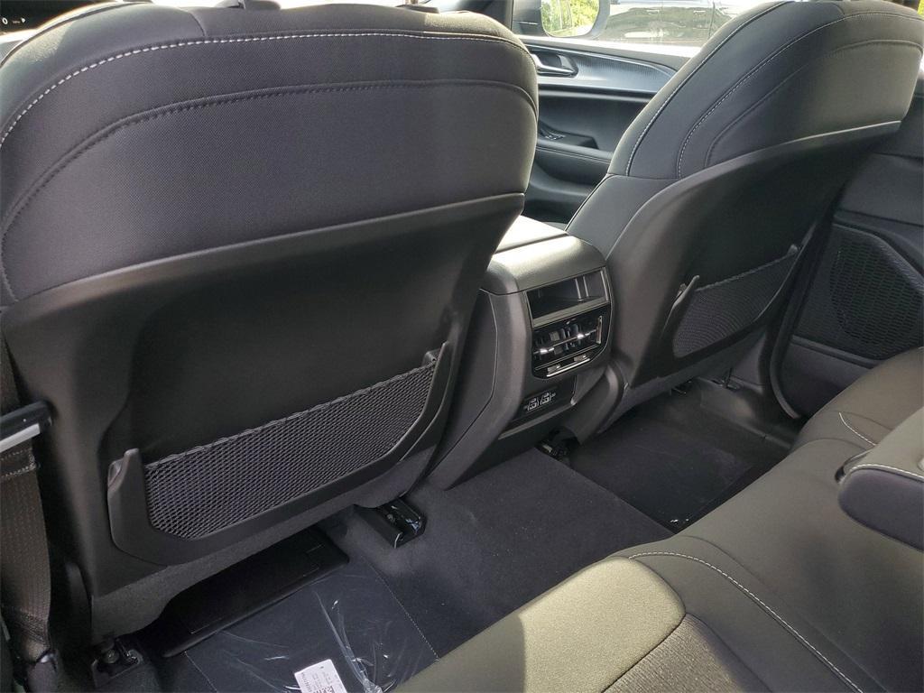 new 2025 Jeep Grand Cherokee car, priced at $37,943