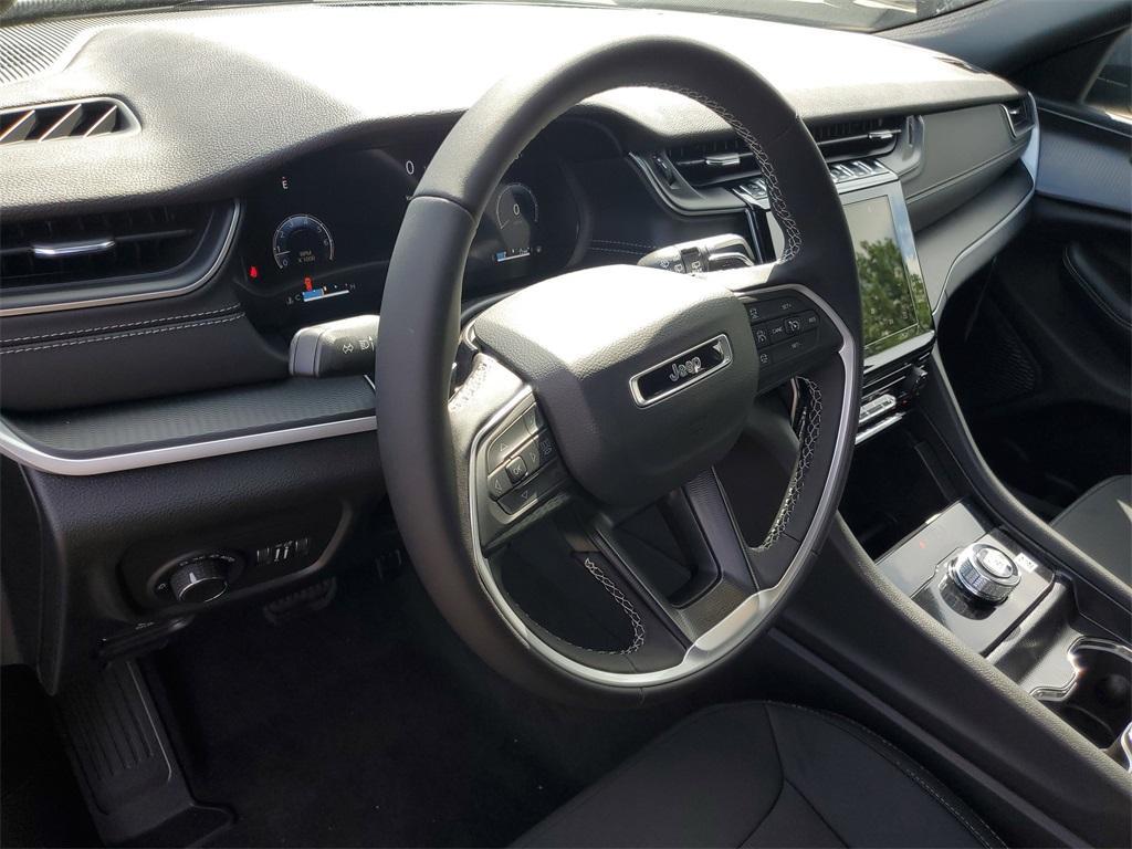 new 2025 Jeep Grand Cherokee car, priced at $37,943