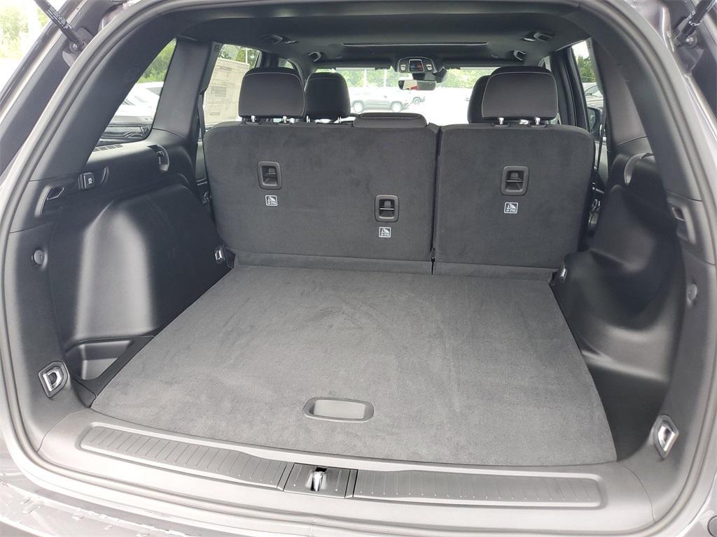 new 2025 Jeep Grand Cherokee car, priced at $40,120