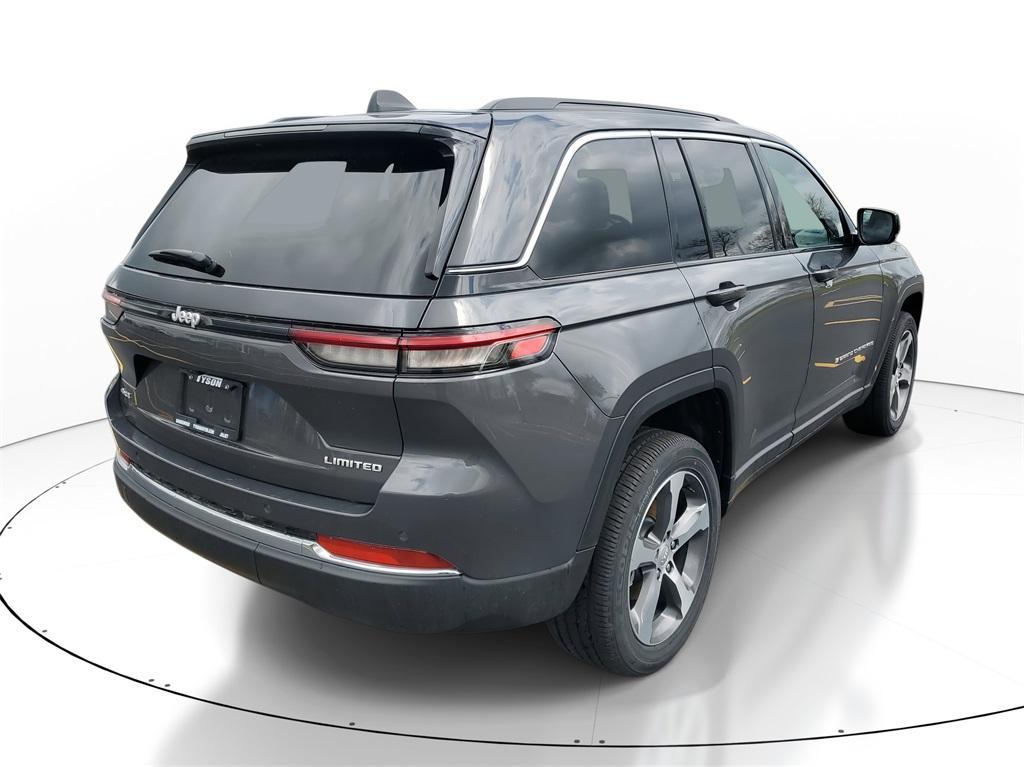 new 2025 Jeep Grand Cherokee car, priced at $49,178