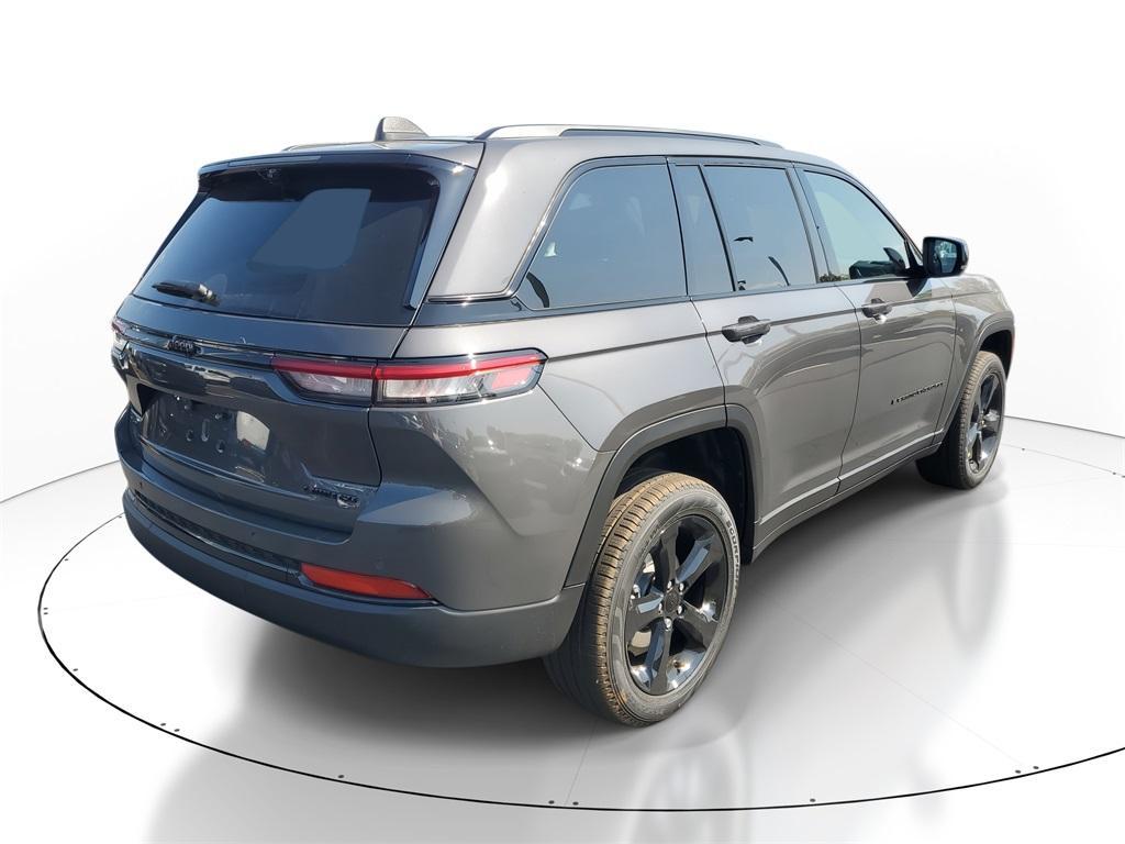 new 2025 Jeep Grand Cherokee car, priced at $49,494