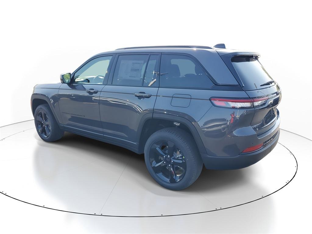 new 2025 Jeep Grand Cherokee car, priced at $49,494