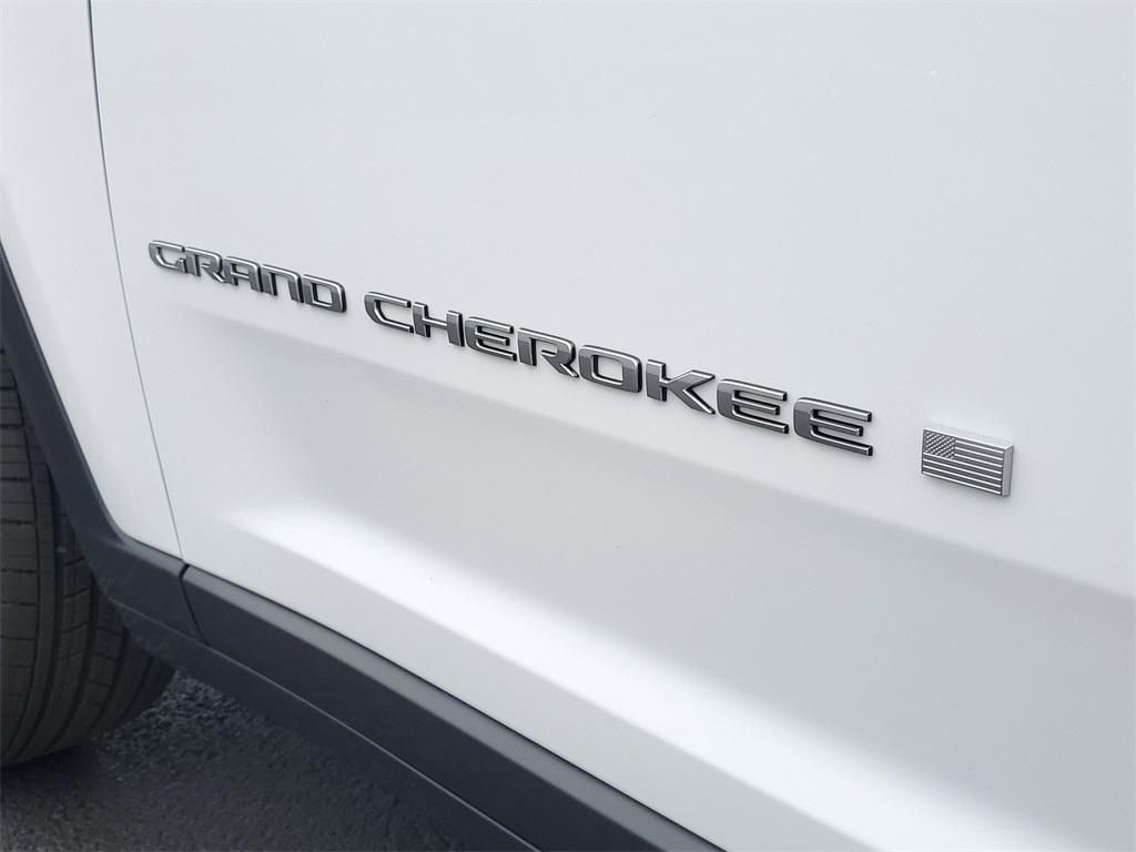 new 2025 Jeep Grand Cherokee car, priced at $41,522