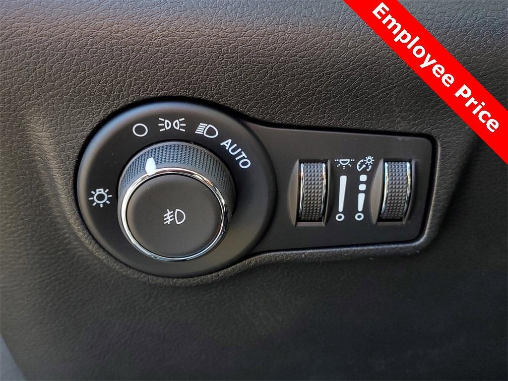 new 2025 Jeep Compass car, priced at $29,508