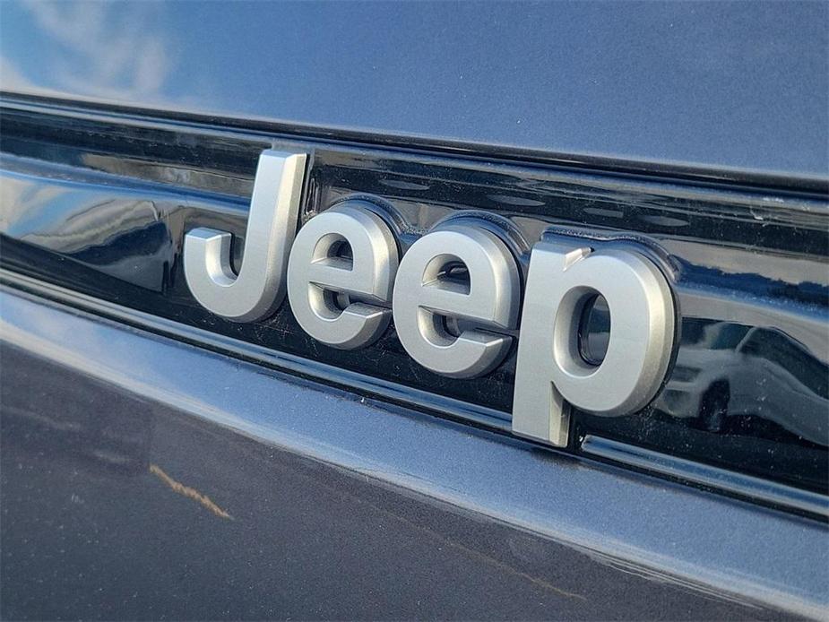 new 2025 Jeep Grand Cherokee car, priced at $39,006