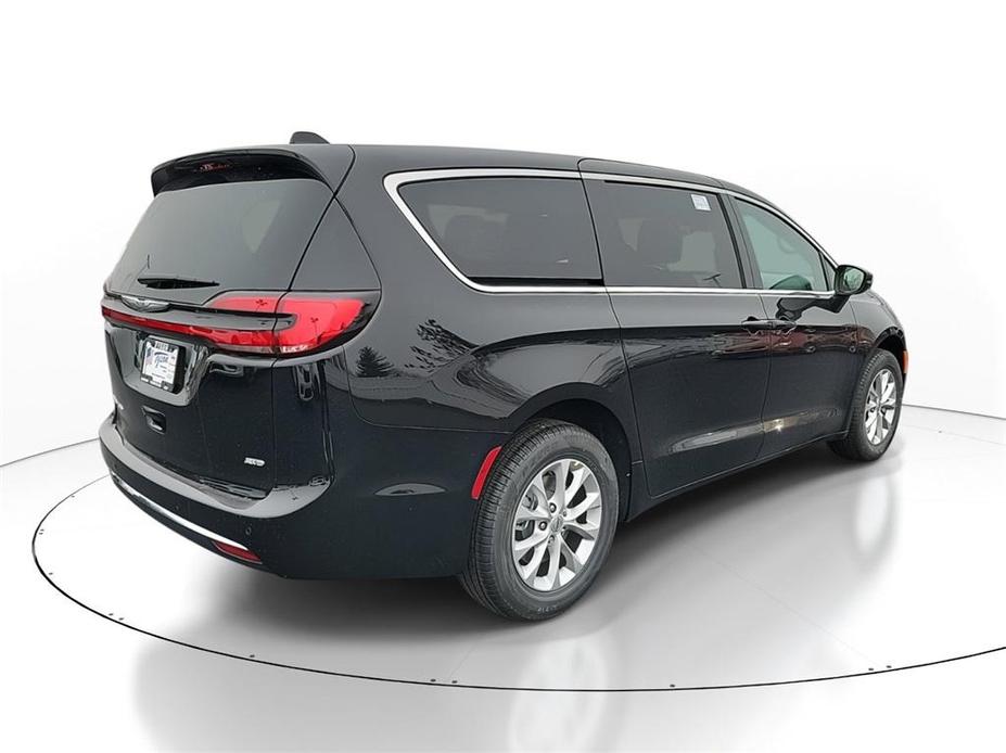 new 2025 Chrysler Pacifica car, priced at $49,780