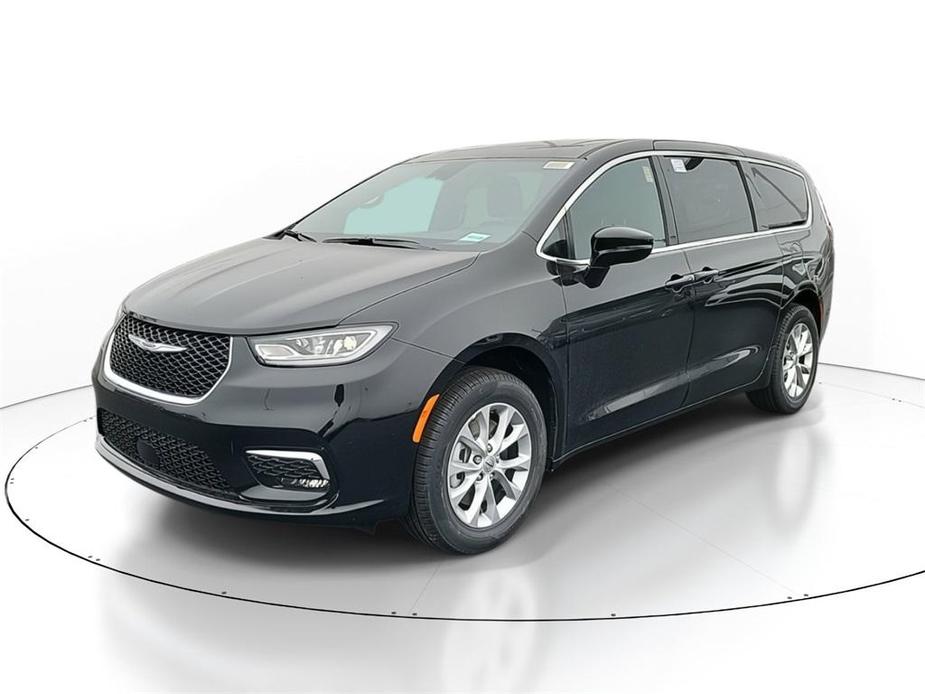 new 2025 Chrysler Pacifica car, priced at $49,780