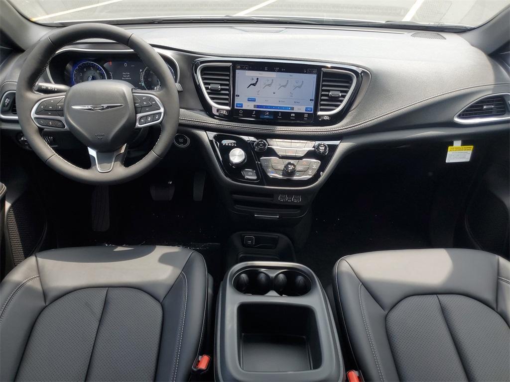new 2025 Chrysler Pacifica car, priced at $43,973