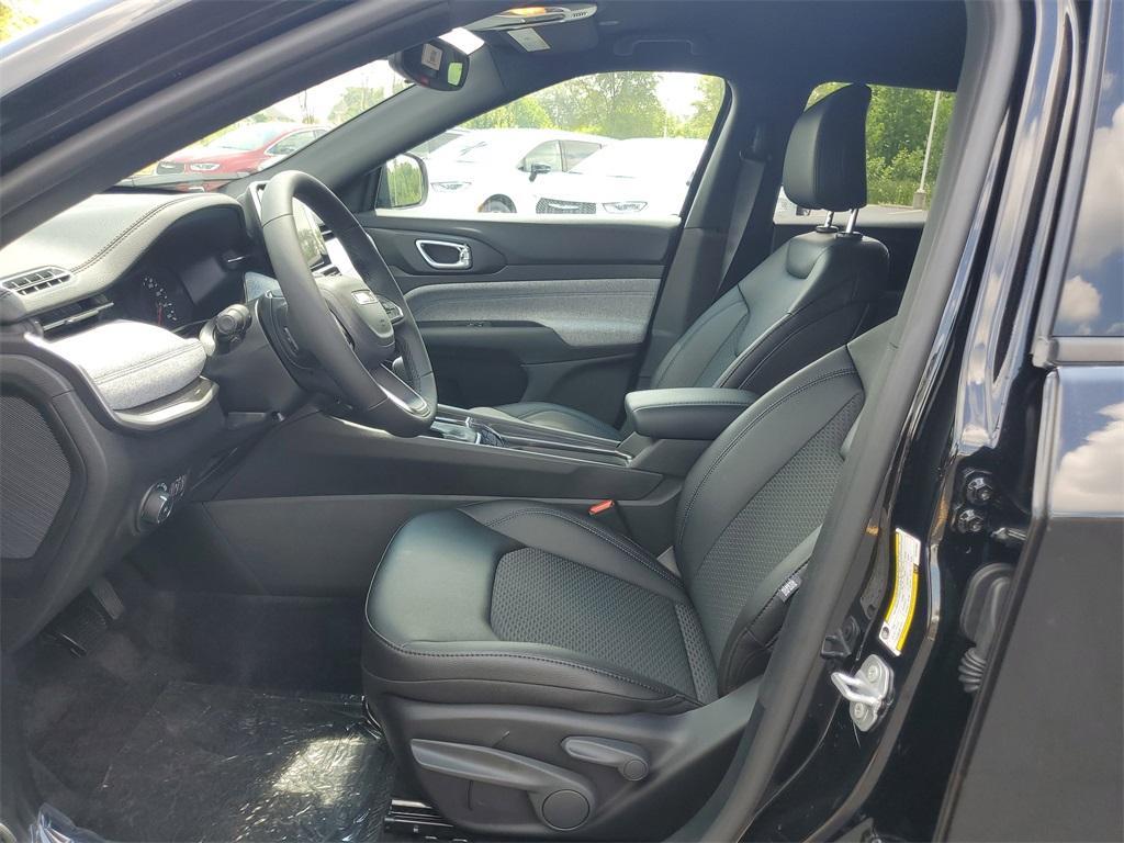 new 2025 Jeep Compass car, priced at $26,760