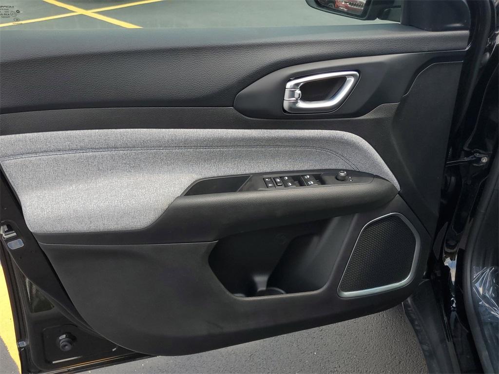 new 2025 Jeep Compass car, priced at $26,760