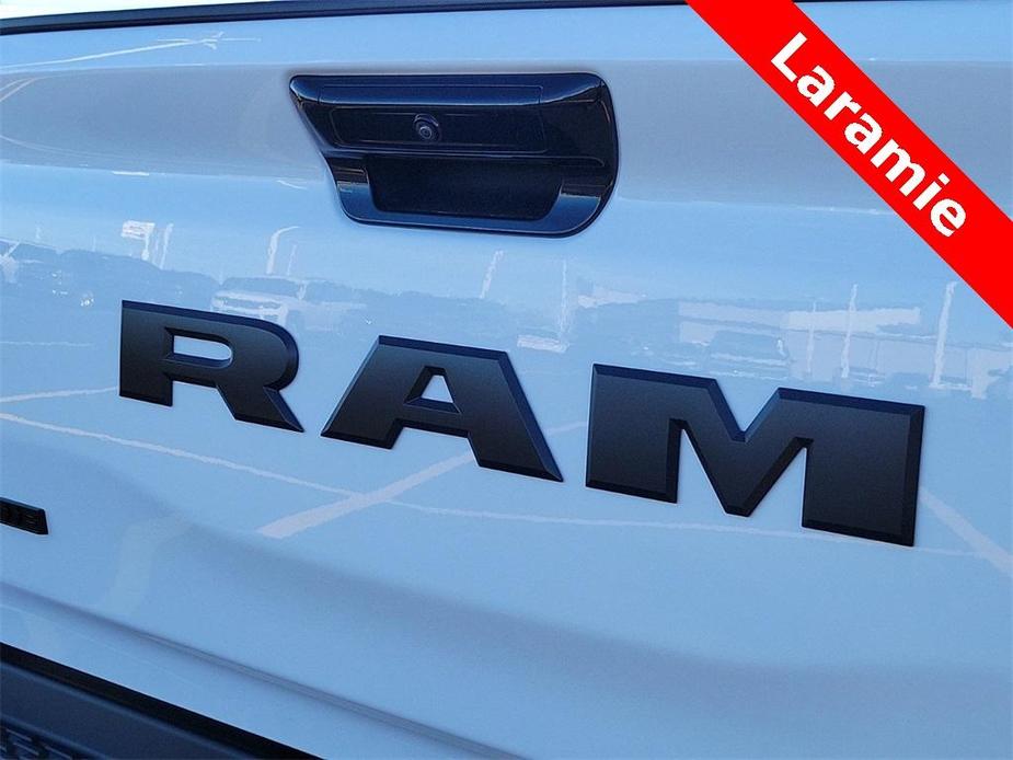 new 2025 Ram 1500 car, priced at $60,052