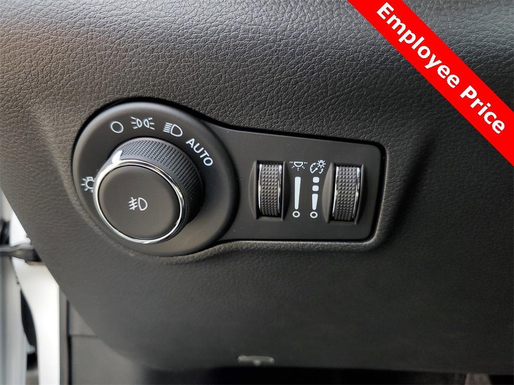 new 2025 Jeep Compass car, priced at $29,283