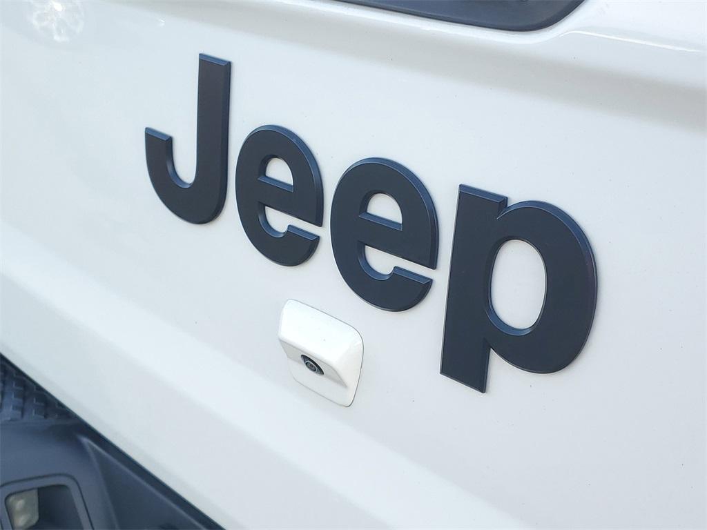 used 2021 Jeep Gladiator car, priced at $31,881