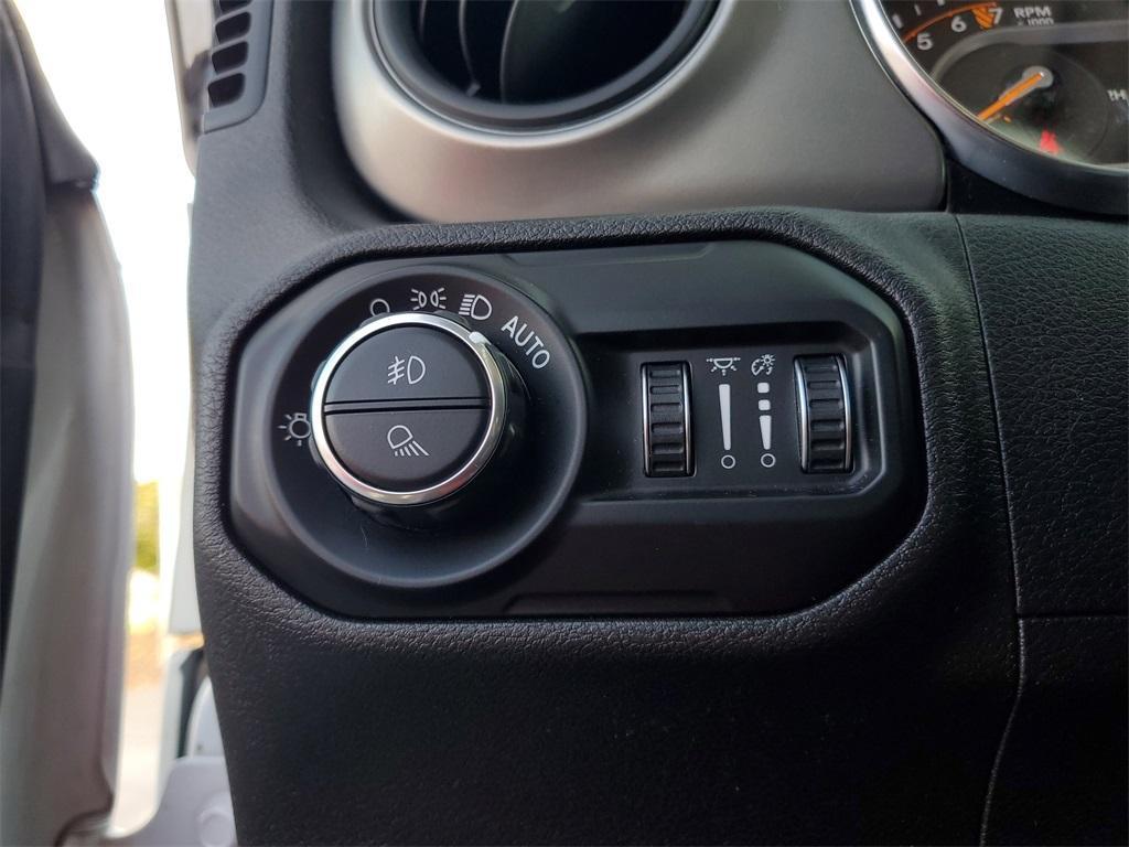 used 2021 Jeep Gladiator car, priced at $31,881