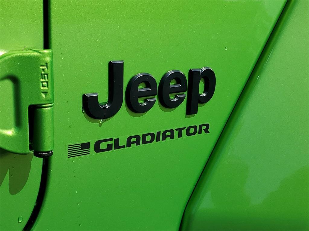 new 2025 Jeep Gladiator car