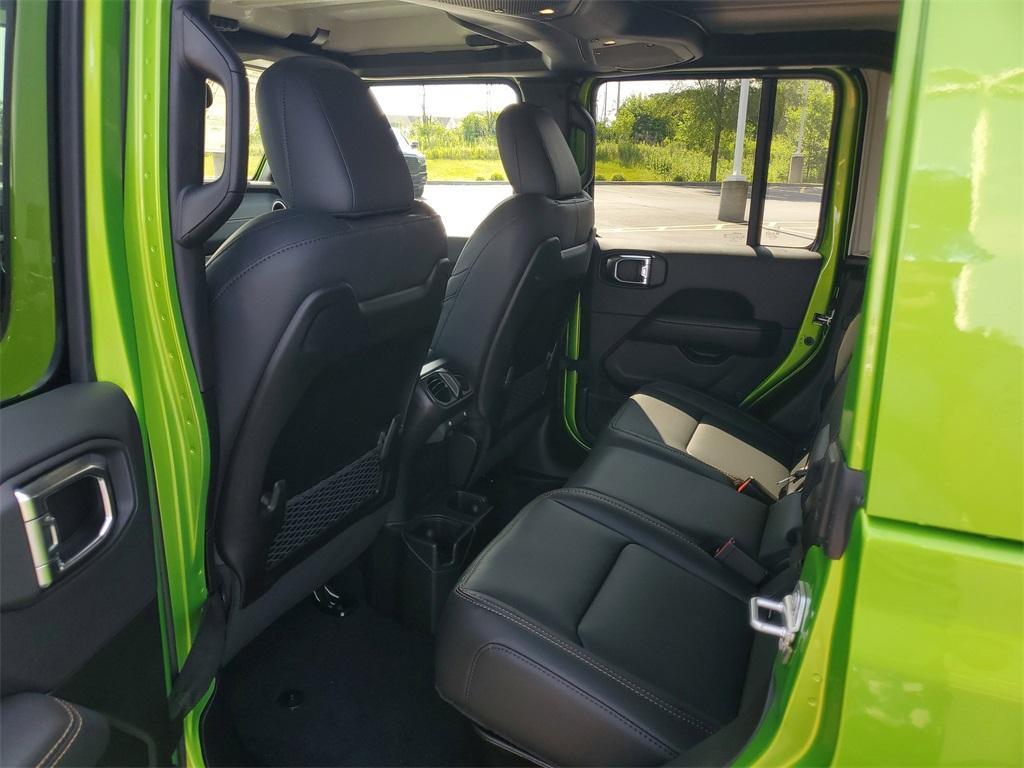 new 2025 Jeep Gladiator car