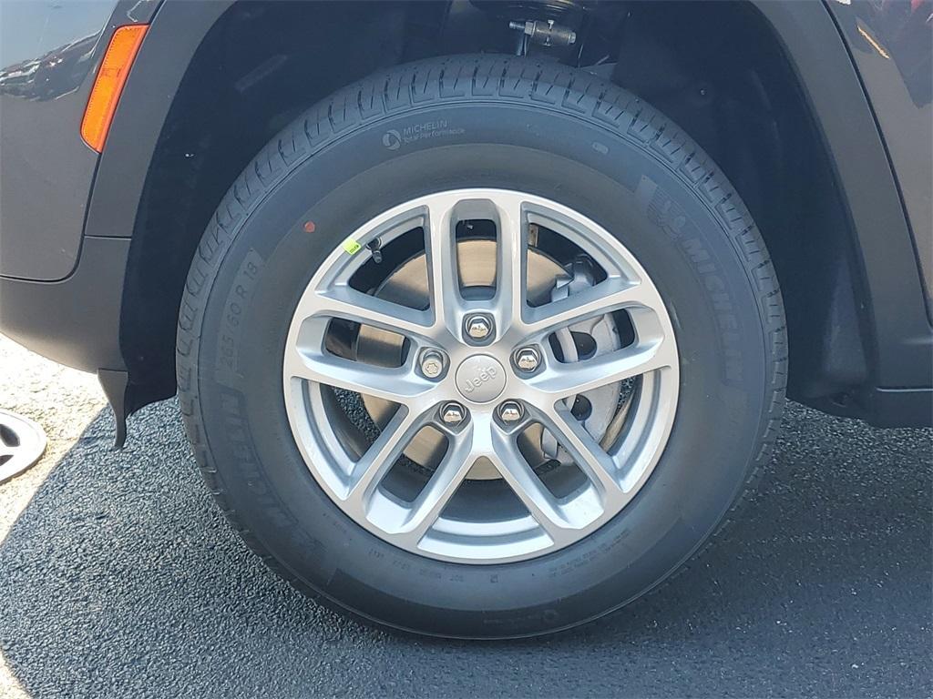 new 2025 Jeep Grand Cherokee car, priced at $42,693