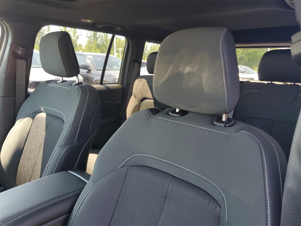 new 2025 Jeep Grand Cherokee car, priced at $42,693