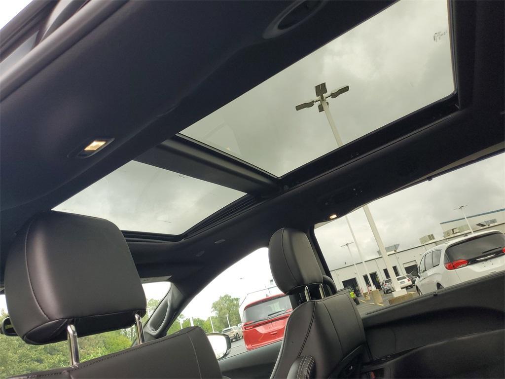 new 2026 Chrysler Pacifica car, priced at $45,556