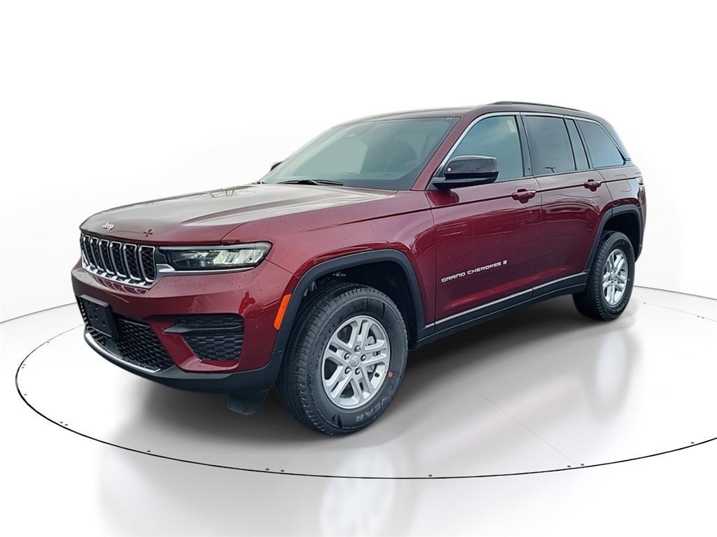 new 2025 Jeep Grand Cherokee car, priced at $35,818