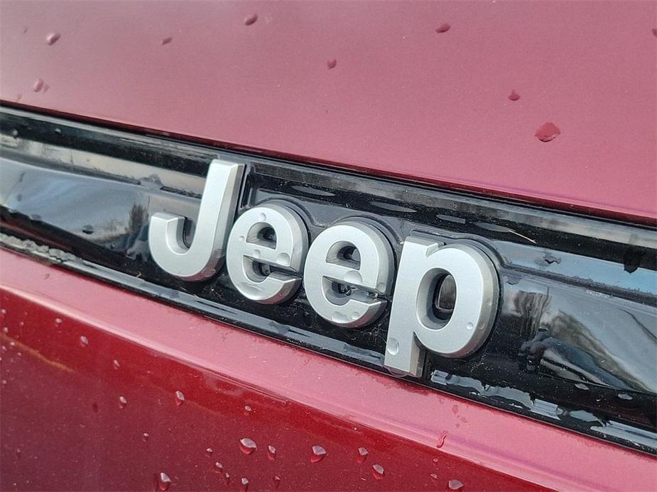 new 2025 Jeep Grand Cherokee car, priced at $35,818