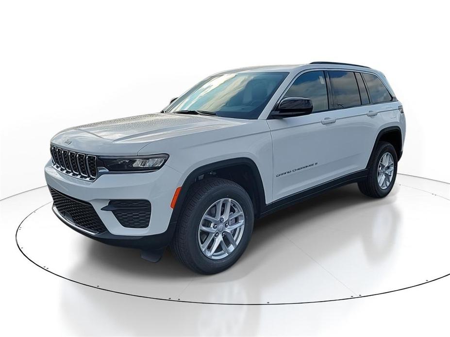 new 2025 Jeep Grand Cherokee car, priced at $41,970