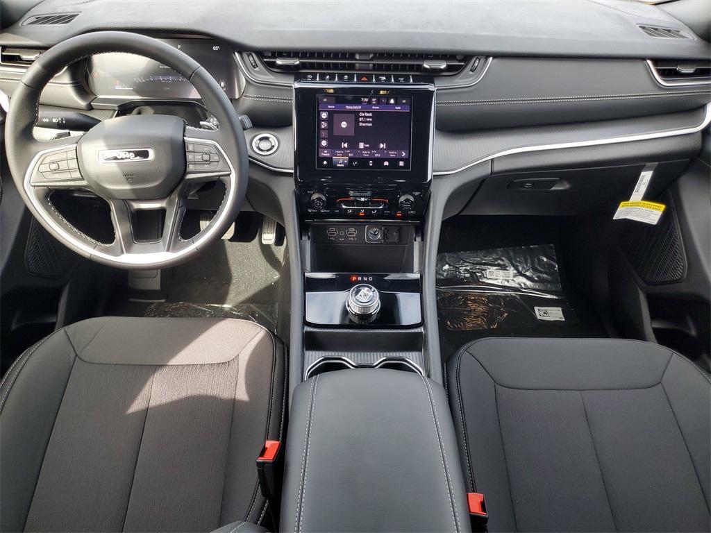 new 2025 Jeep Grand Cherokee car, priced at $39,625