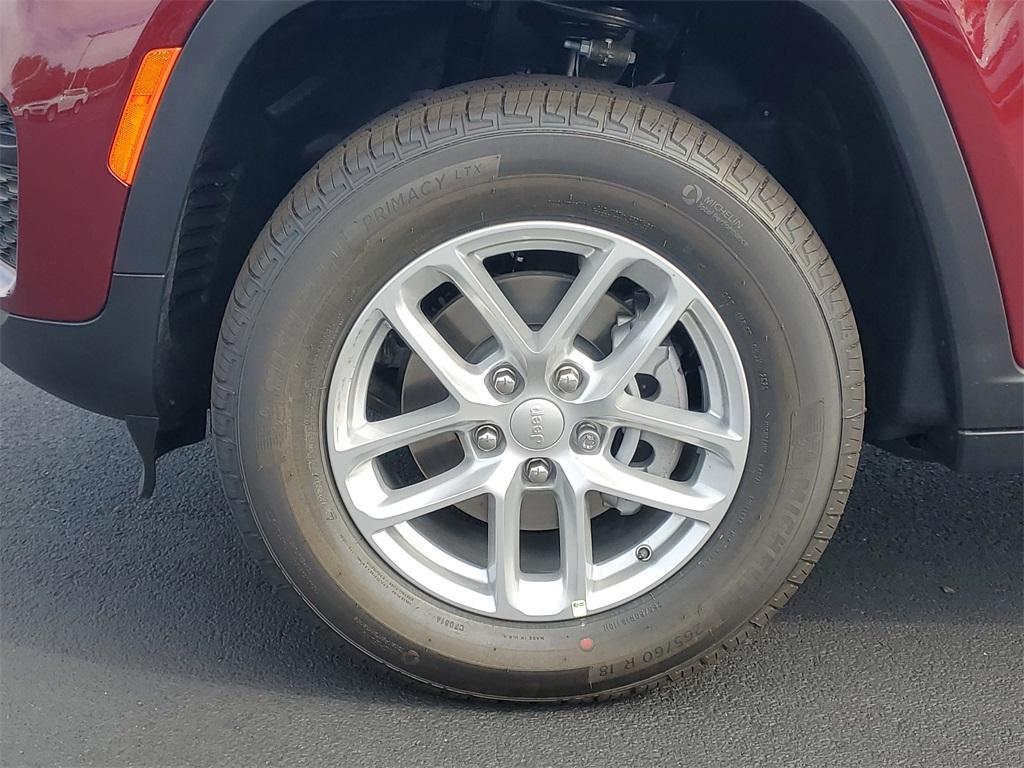 new 2025 Jeep Grand Cherokee car, priced at $39,625