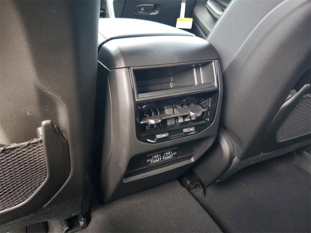 new 2025 Jeep Grand Cherokee car, priced at $39,625