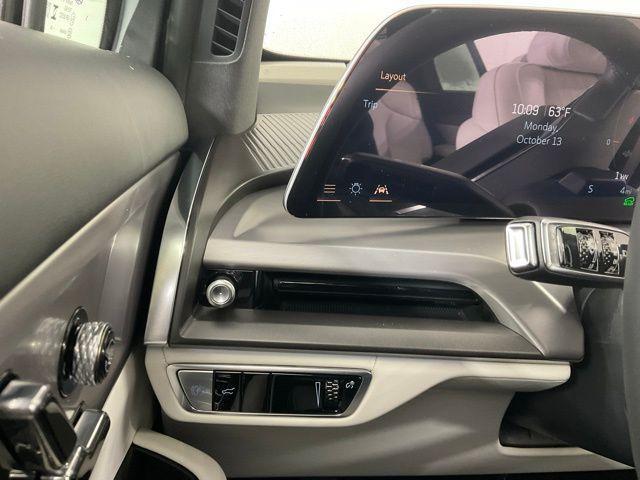 new 2026 Cadillac VISTIQ car, priced at $82,390