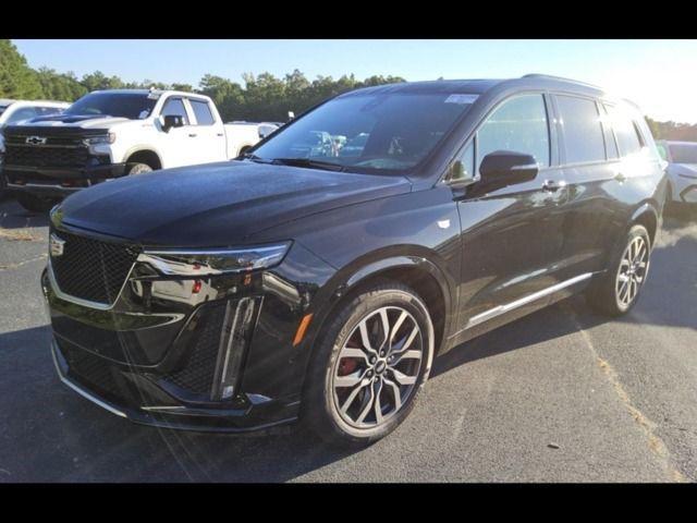used 2024 Cadillac XT6 car, priced at $49,802