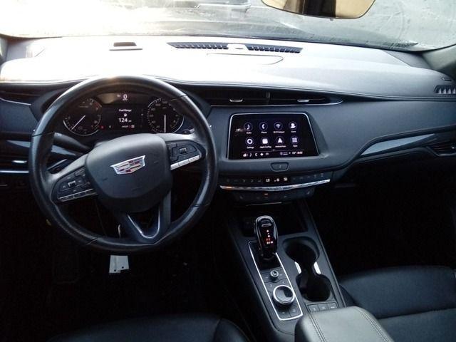 used 2022 Cadillac XT4 car, priced at $29,330