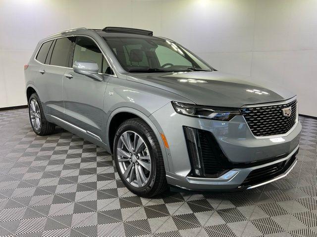 used 2025 Cadillac XT6 car, priced at $53,387