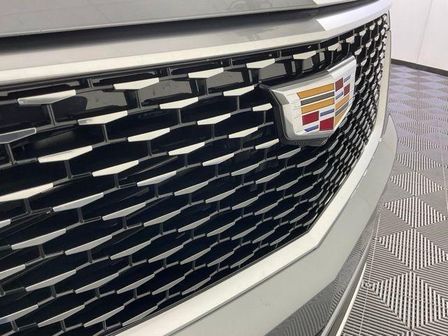 used 2025 Cadillac XT6 car, priced at $53,387