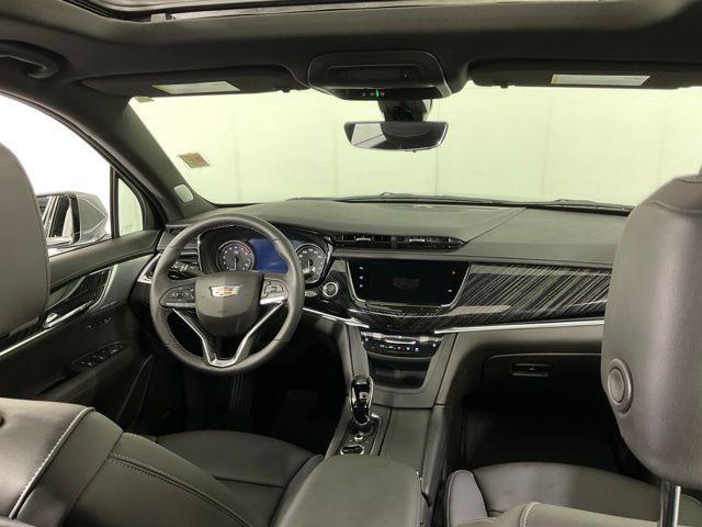 used 2025 Cadillac XT6 car, priced at $53,387