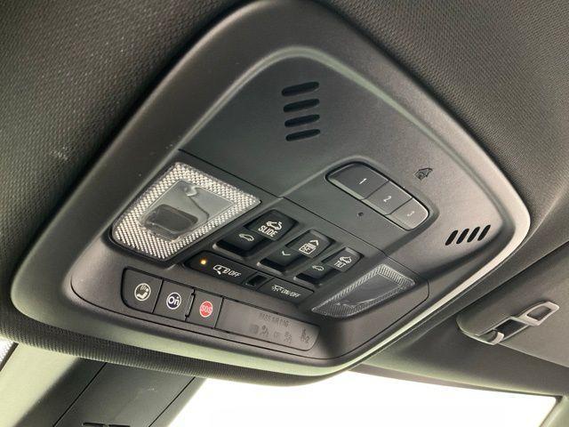 used 2023 Chevrolet Traverse car, priced at $43,903