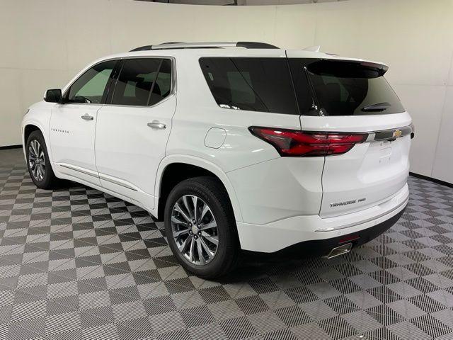 used 2023 Chevrolet Traverse car, priced at $43,903