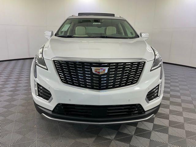 new 2026 Cadillac XT5 car, priced at $62,120