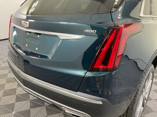 new 2025 Cadillac XT5 car, priced at $56,998