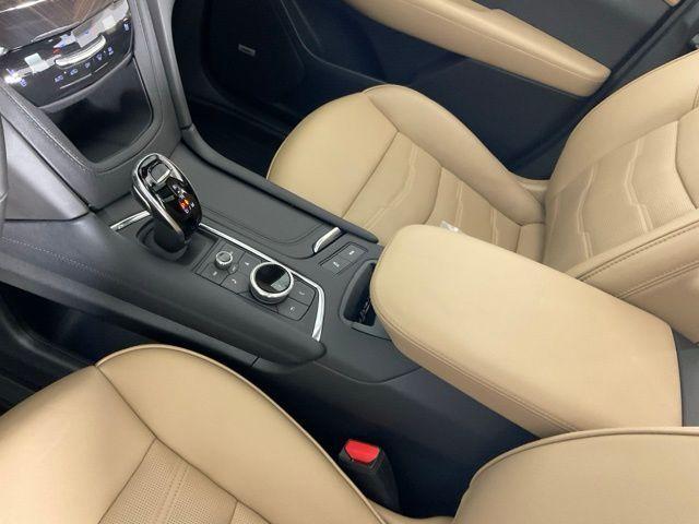 used 2024 Cadillac XT6 car, priced at $53,259