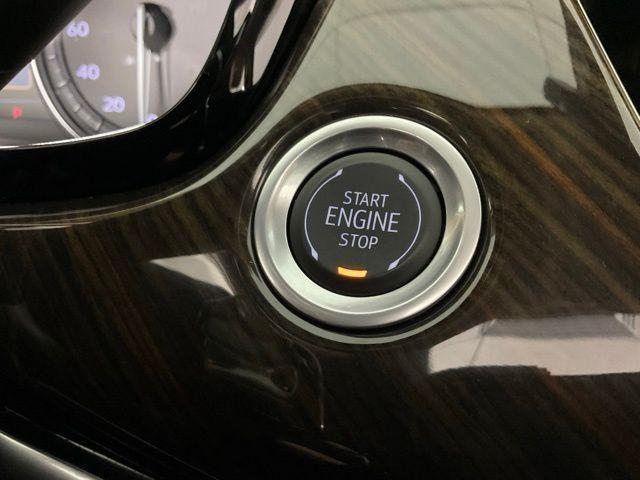 used 2024 Cadillac XT6 car, priced at $53,259