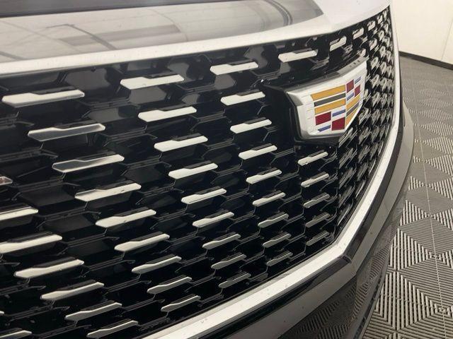 new 2026 Cadillac XT5 car, priced at $47,795