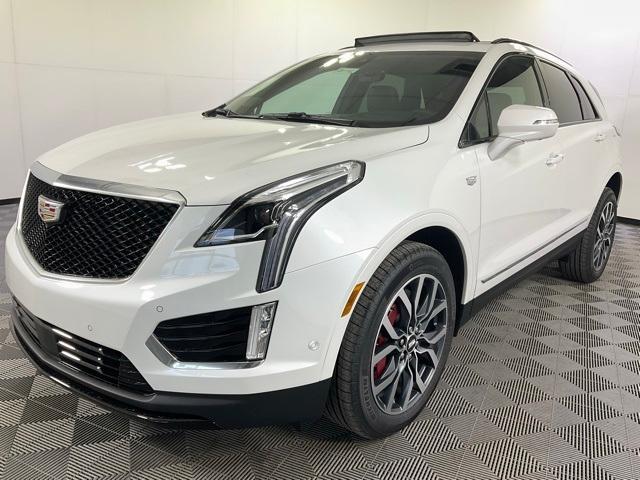 new 2025 Cadillac XT5 car, priced at $64,385