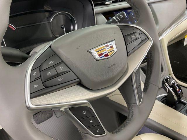 new 2025 Cadillac XT5 car, priced at $53,990