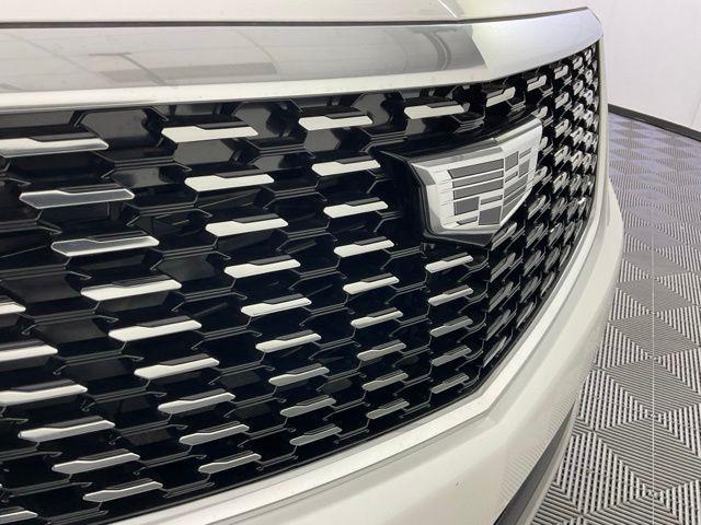 new 2025 Cadillac XT5 car, priced at $53,990