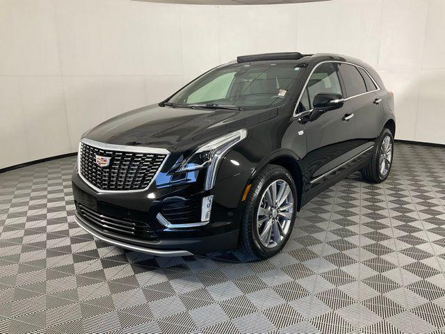 used 2025 Cadillac XT5 car, priced at $48,596