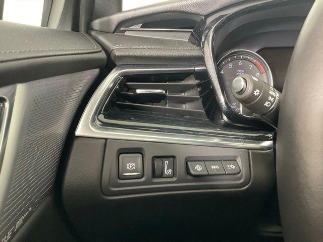 used 2025 Cadillac XT5 car, priced at $44,977