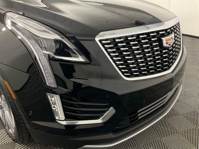 used 2025 Cadillac XT5 car, priced at $44,977