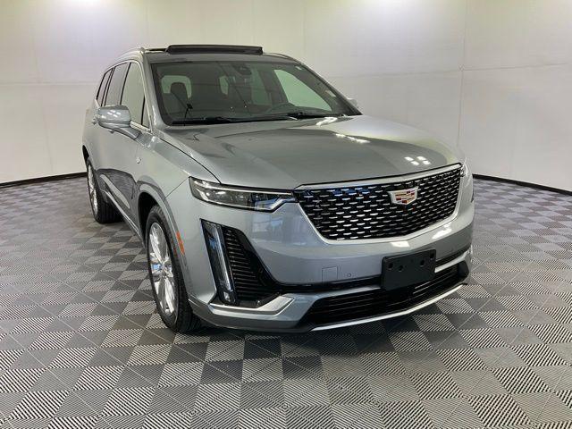 used 2025 Cadillac XT6 car, priced at $50,828