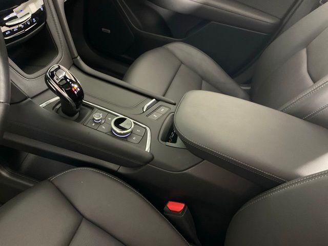 used 2025 Cadillac XT6 car, priced at $57,000